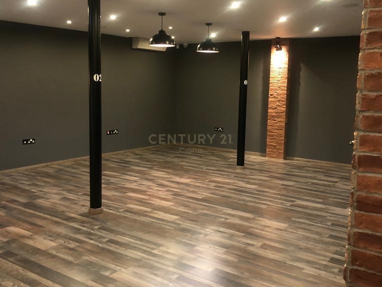180m2 Local comercial en Limassol, Chipre No. 53890