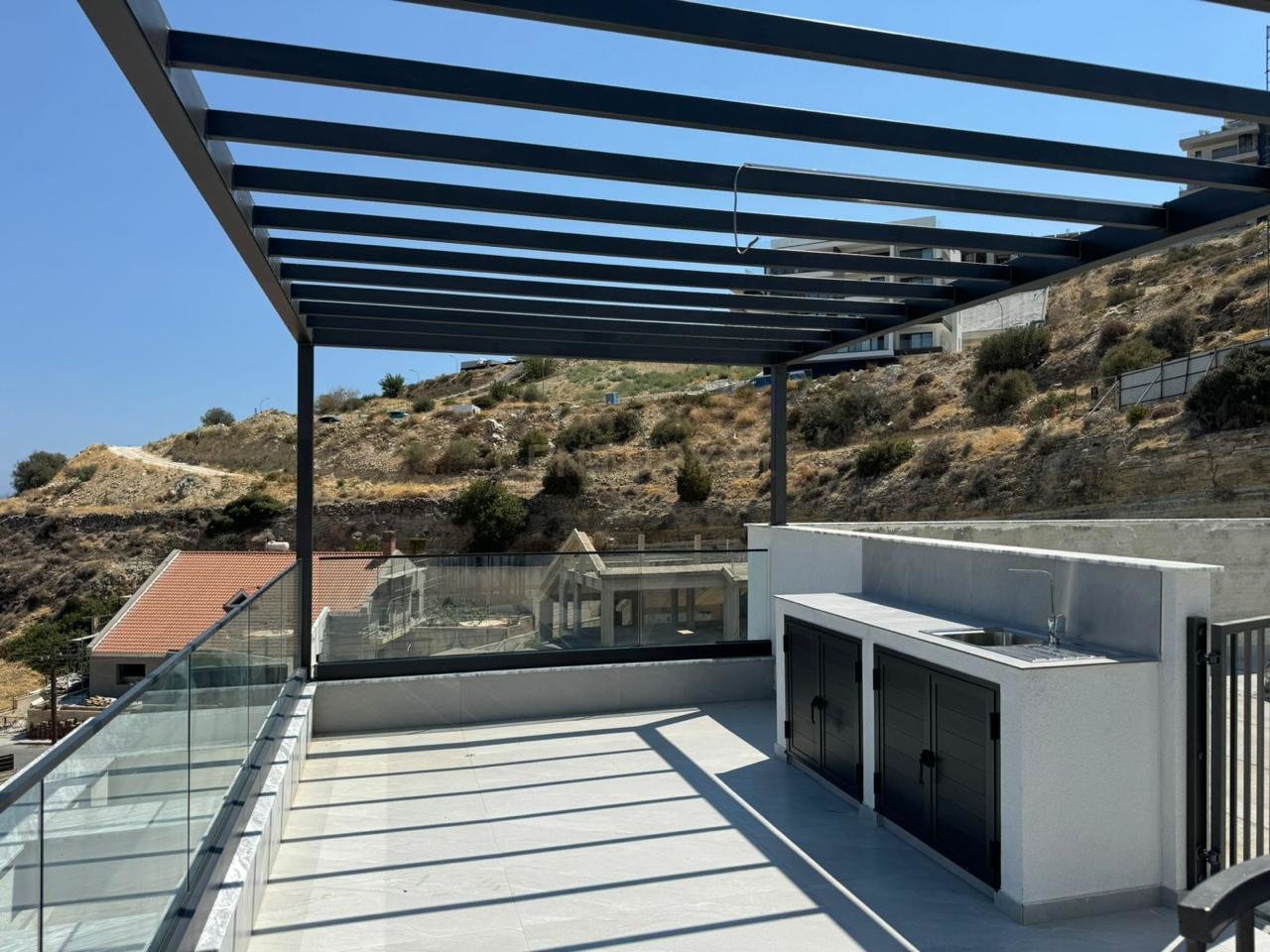 2 bedrooms Apartment in Germasogeia, Limassol, Cyprus No. 55989