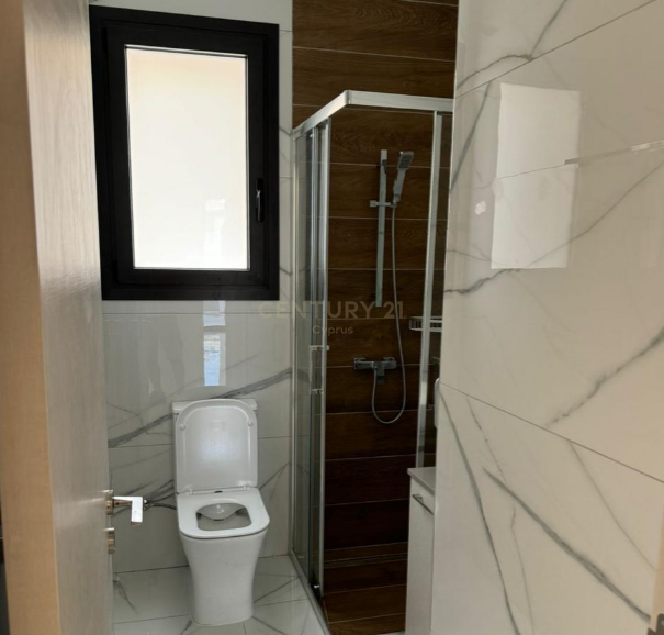 2 bedrooms Apartment in Germasogeia, Limassol, Cyprus No. 55989