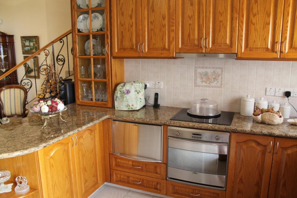 4 bedrooms Villa in Limassol, Cyprus No. 38336