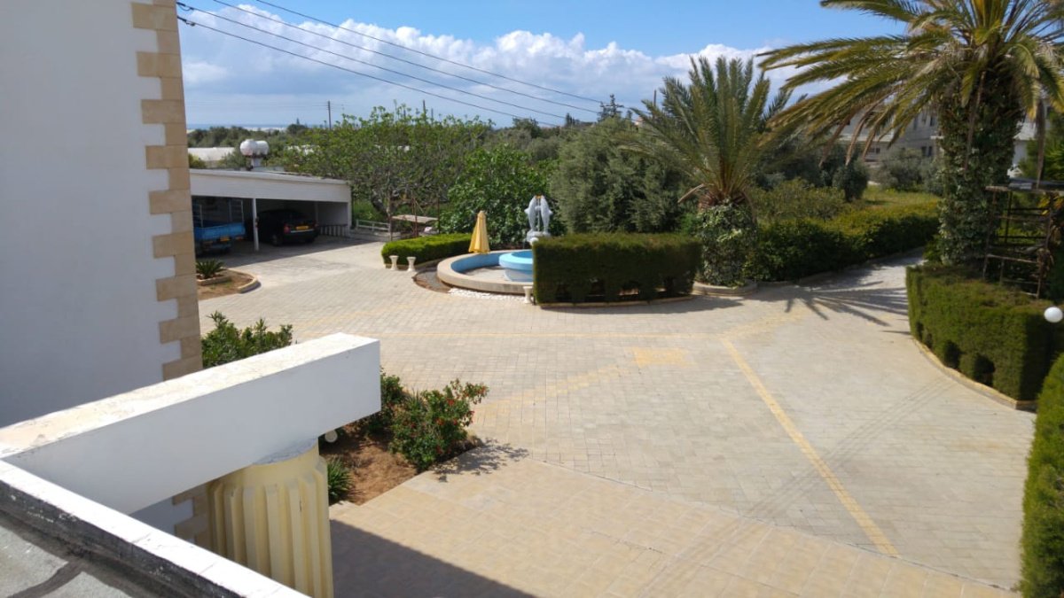 3 bedrooms Villa in Limassol, Cyprus No. 38337