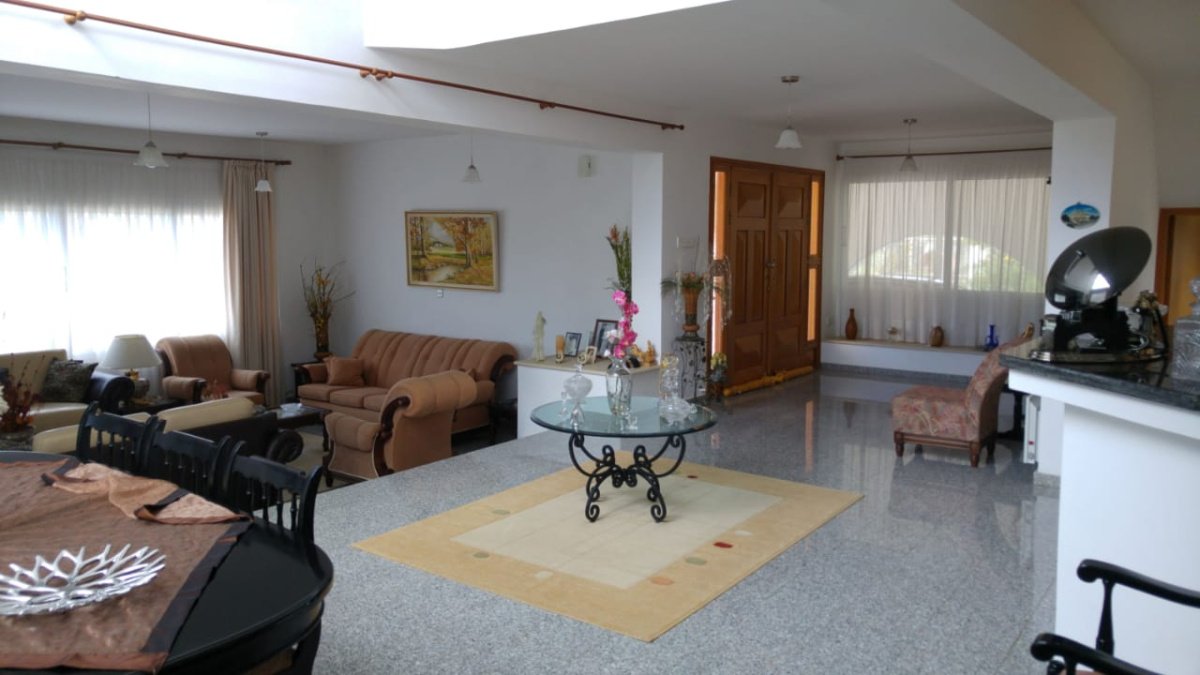 3 bedrooms Villa in Limassol, Cyprus No. 38337