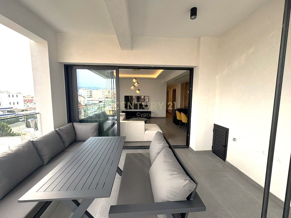 3 bedrooms Penthouse in Limassol, Cyprus No. 55318