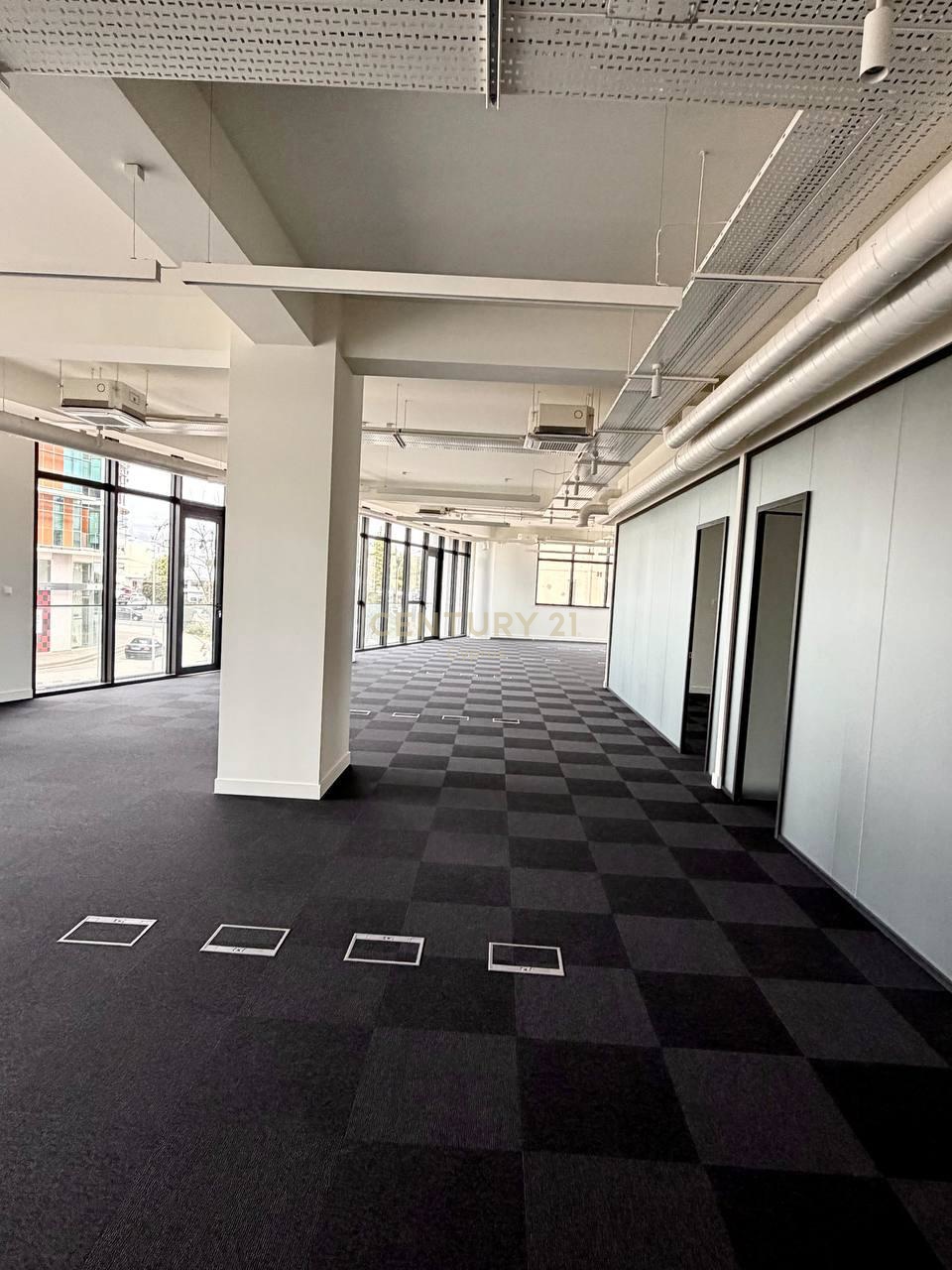 235m2 Bureau à Mesa Geitonia, Limassol, Chypre No. 55266
