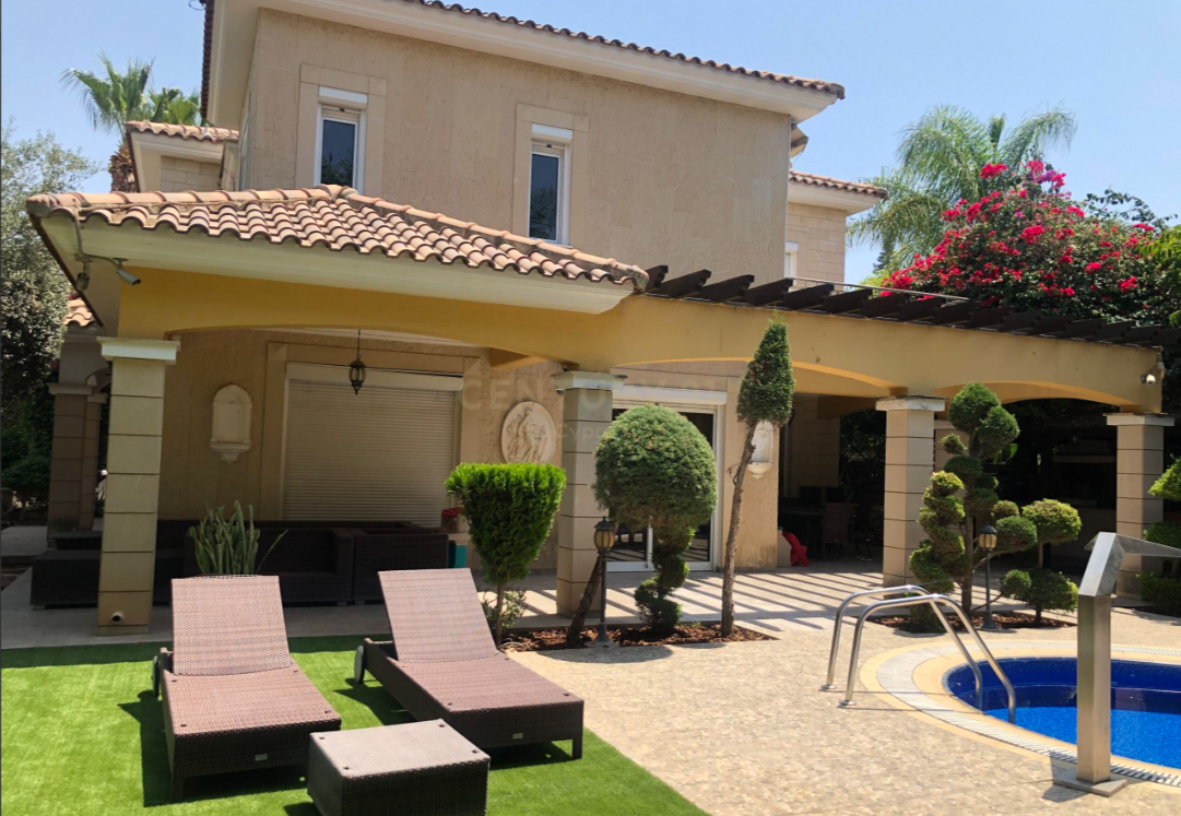 4 bedrooms Villa in Germasogeia, Limassol, Cyprus No. 35036