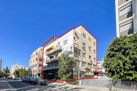 853m2 Commercial property in Nicosia, Cyprus No. 37946