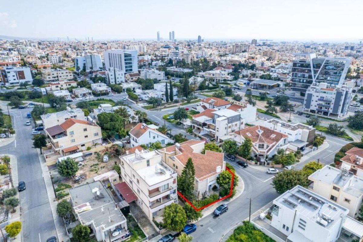 419m2 Villa in Limassol, Cyprus No. 37945