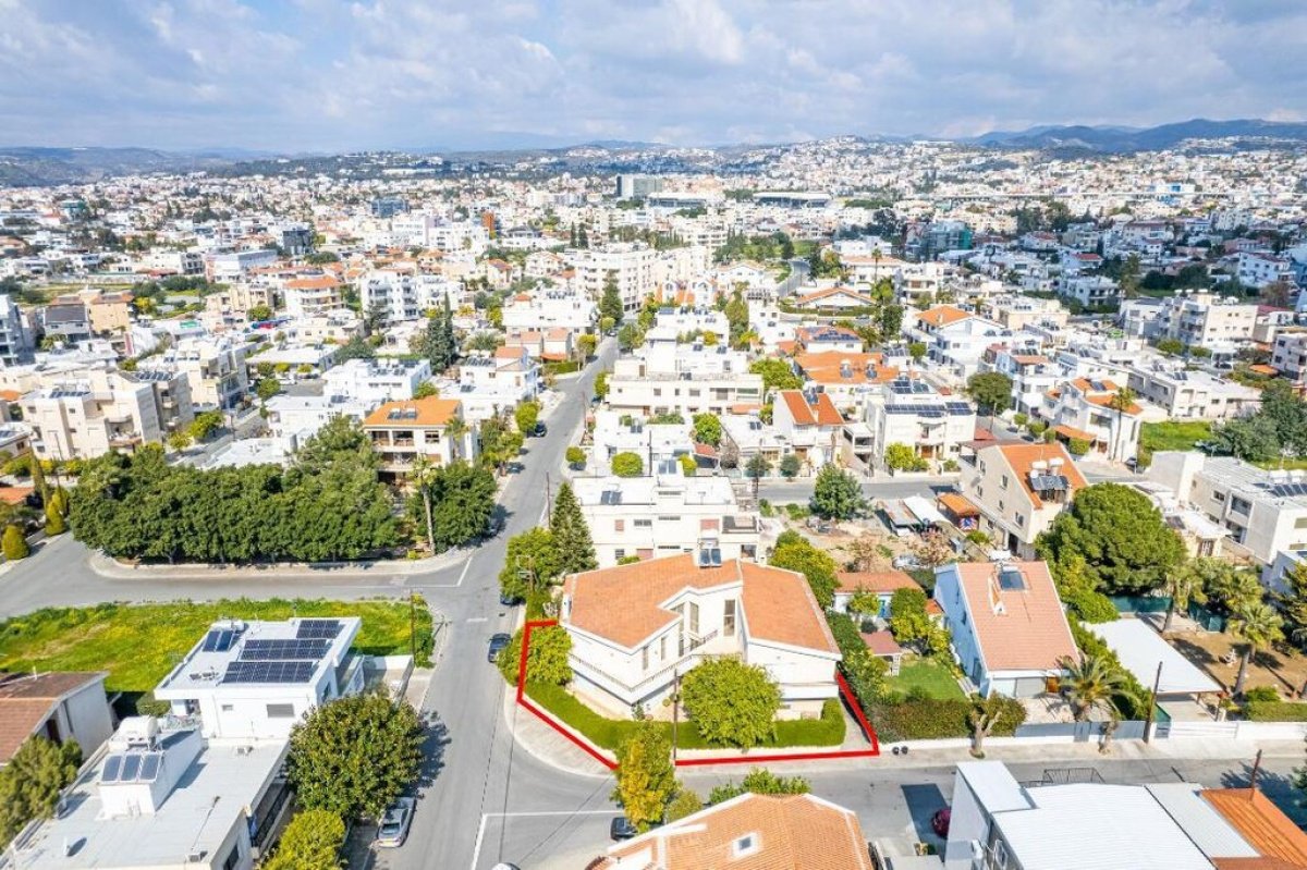 419m2 Villa in Limassol, Cyprus No. 37945