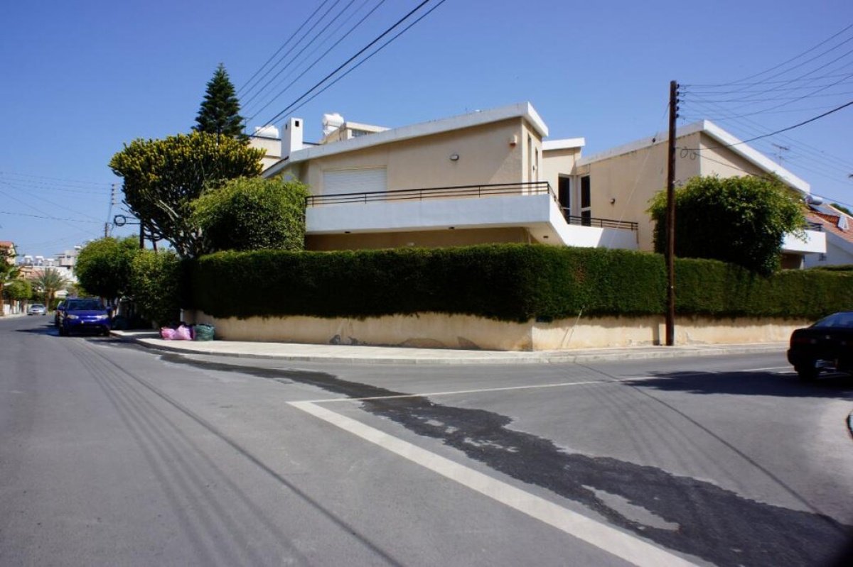 419m2 Villa in Limassol, Cyprus No. 37945