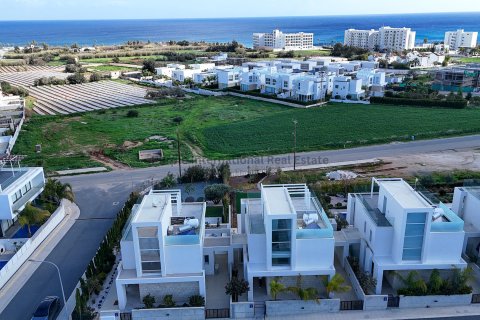 6 bedrooms Villa in Protaras, Ammochostos, Cyprus No. 39029