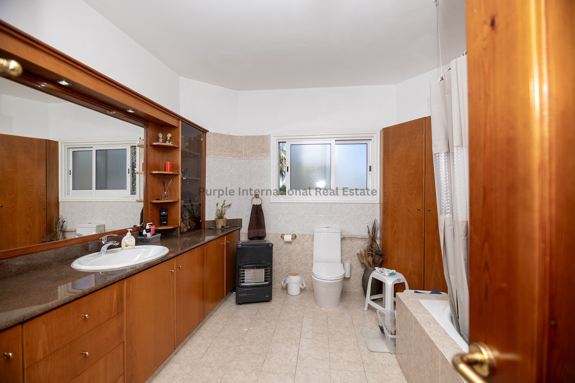 4 bedrooms Villa in Kiti, Larnaka, Cyprus No. 39026