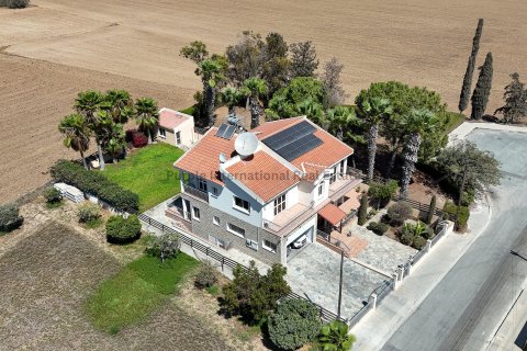 4 dormitorios Villa en Kiti, Larnaka, Chipre No. 39026
