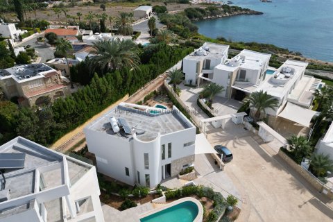 4 bedrooms Villa in Coral Bay, Pegeia, Paphos, Cyprus No. 37611