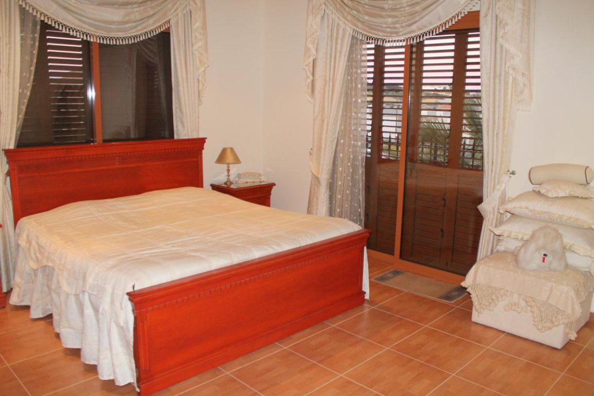 3 bedrooms Villa in Limassol, Cyprus No. 38386