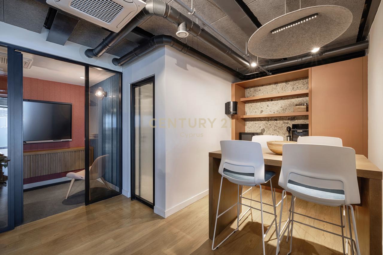 40m2 Bureau à Limassol, Chypre No. 57843