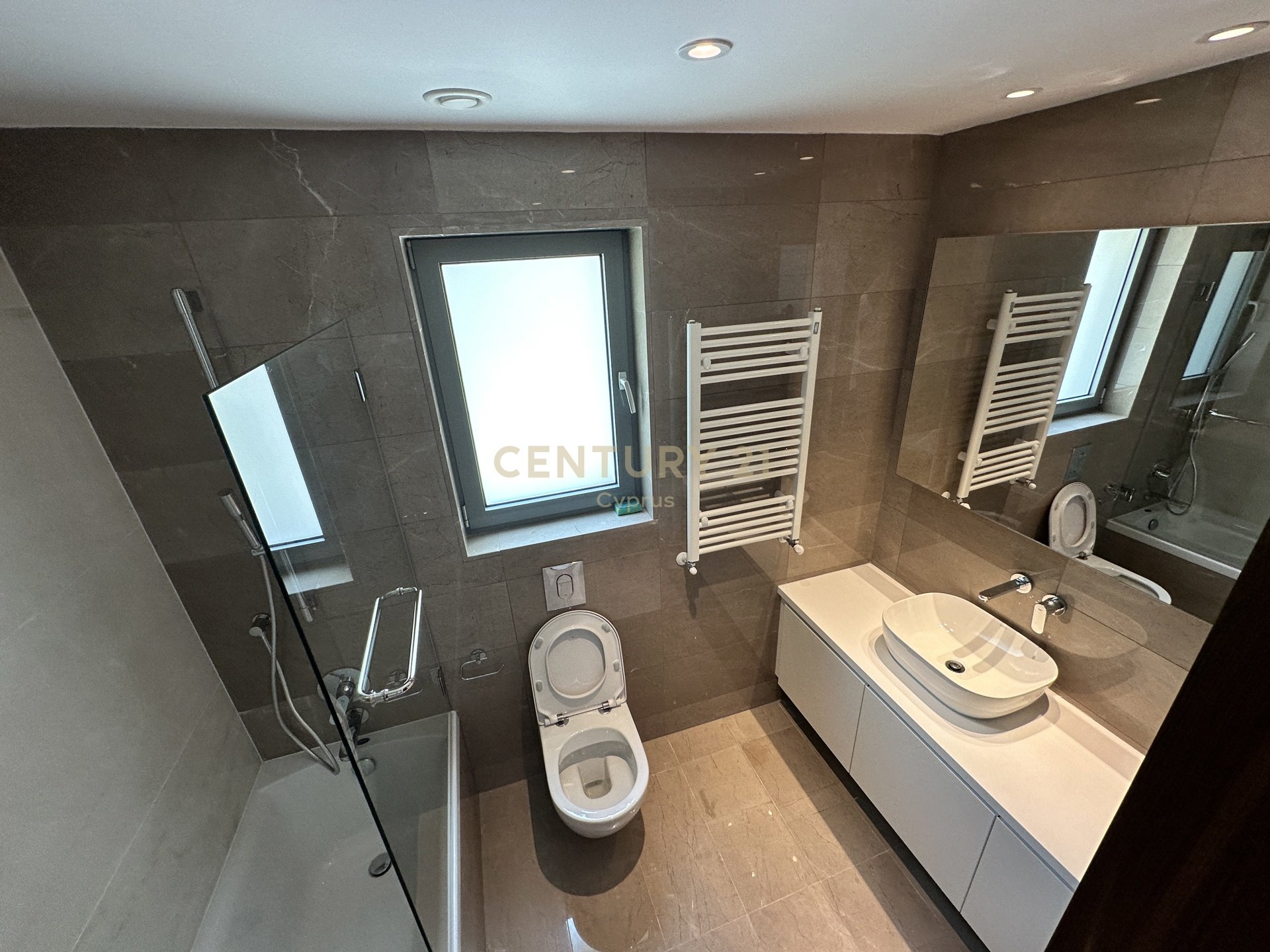 3 dormitorios Apartamento en Limassol, Chipre No. 58556