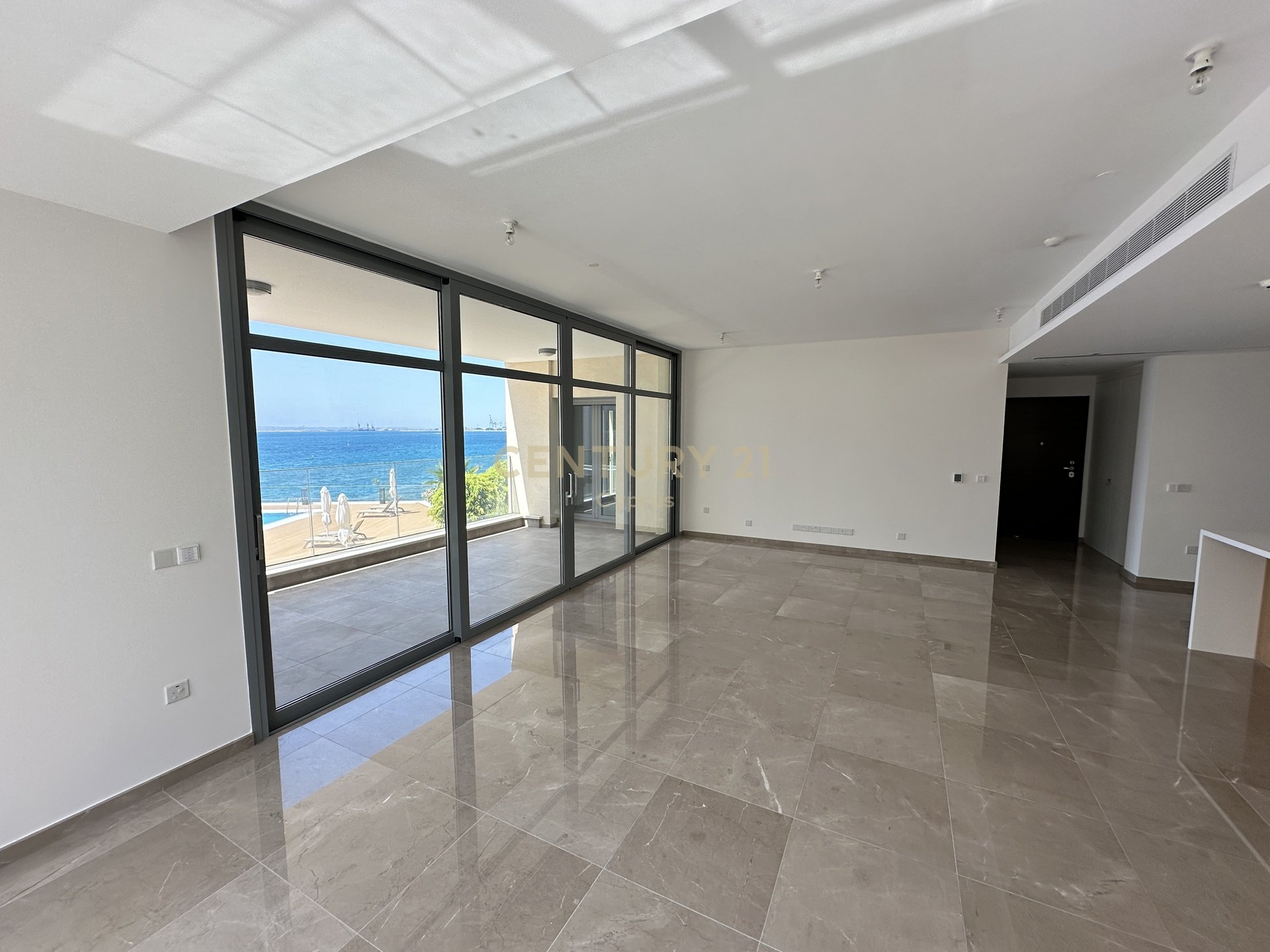 3 dormitorios Apartamento en Limassol, Chipre No. 58556