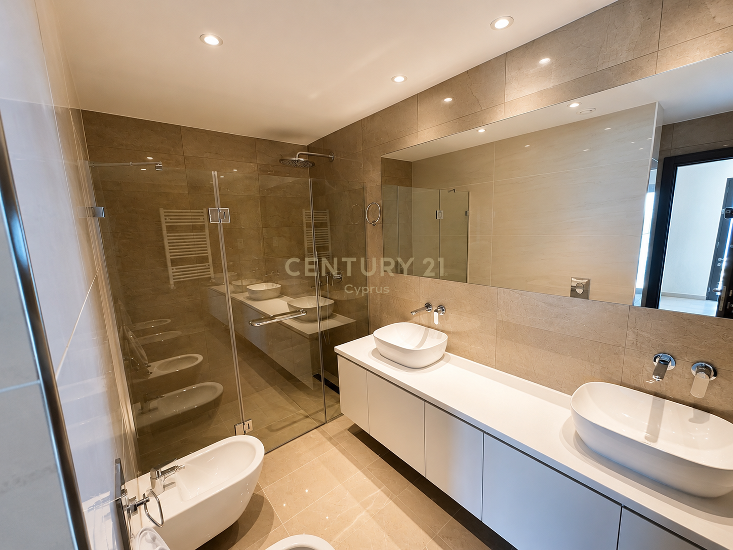 3 dormitorios Apartamento en Limassol, Chipre No. 58556