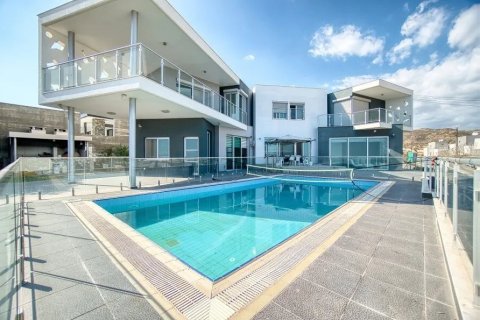 5 bedrooms Villa in Agios Athanasios, Limassol, Cyprus No. 46839