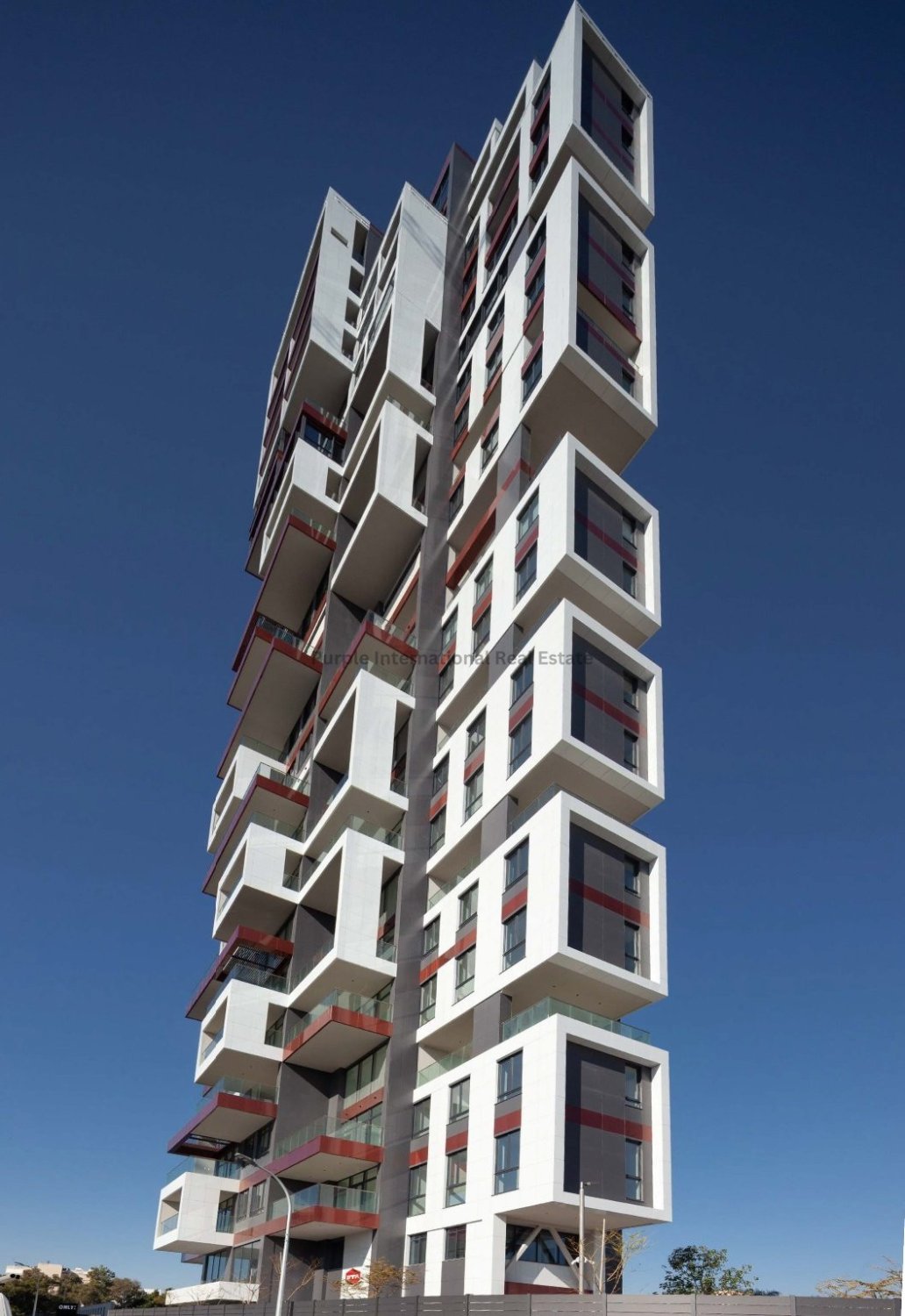 3 bedrooms Apartment in Germasogeia, Limassol, Cyprus No. 8417