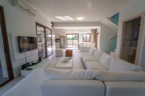4 bedrooms Villa in Ayia Napa, Ammochostos, Cyprus No. 55709