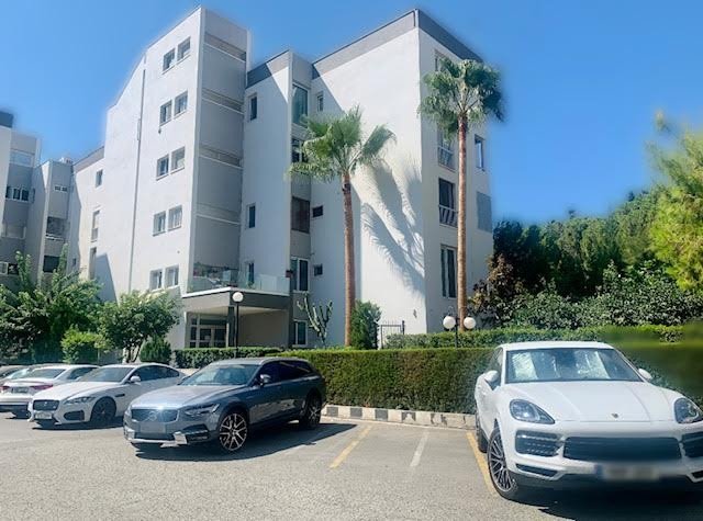 5 bedrooms Apartment in Germasogeia, Limassol, Cyprus No. 6730