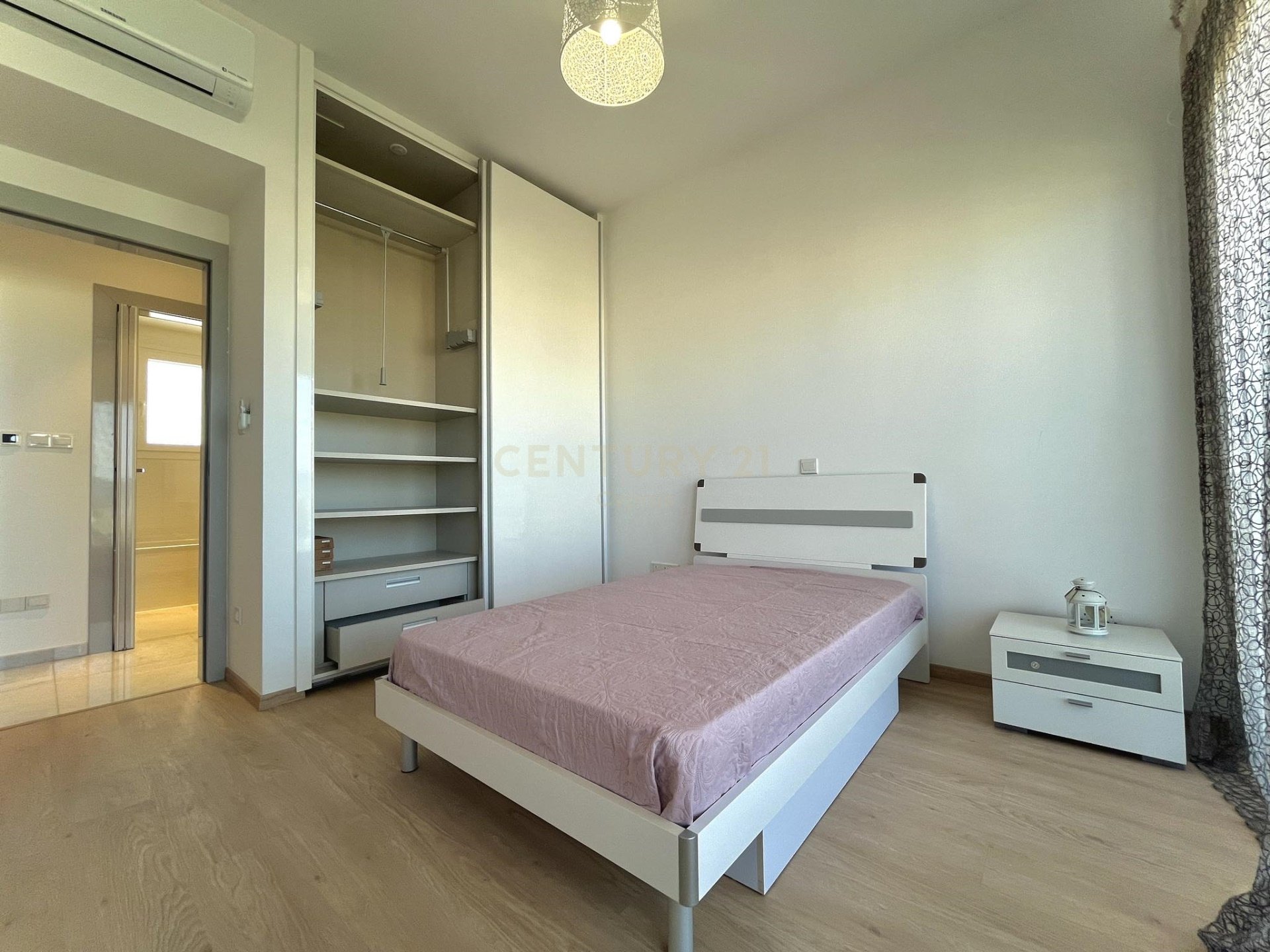 3 bedrooms Penthouse in Mesa Geitonia, Limassol, Cyprus No. 55775