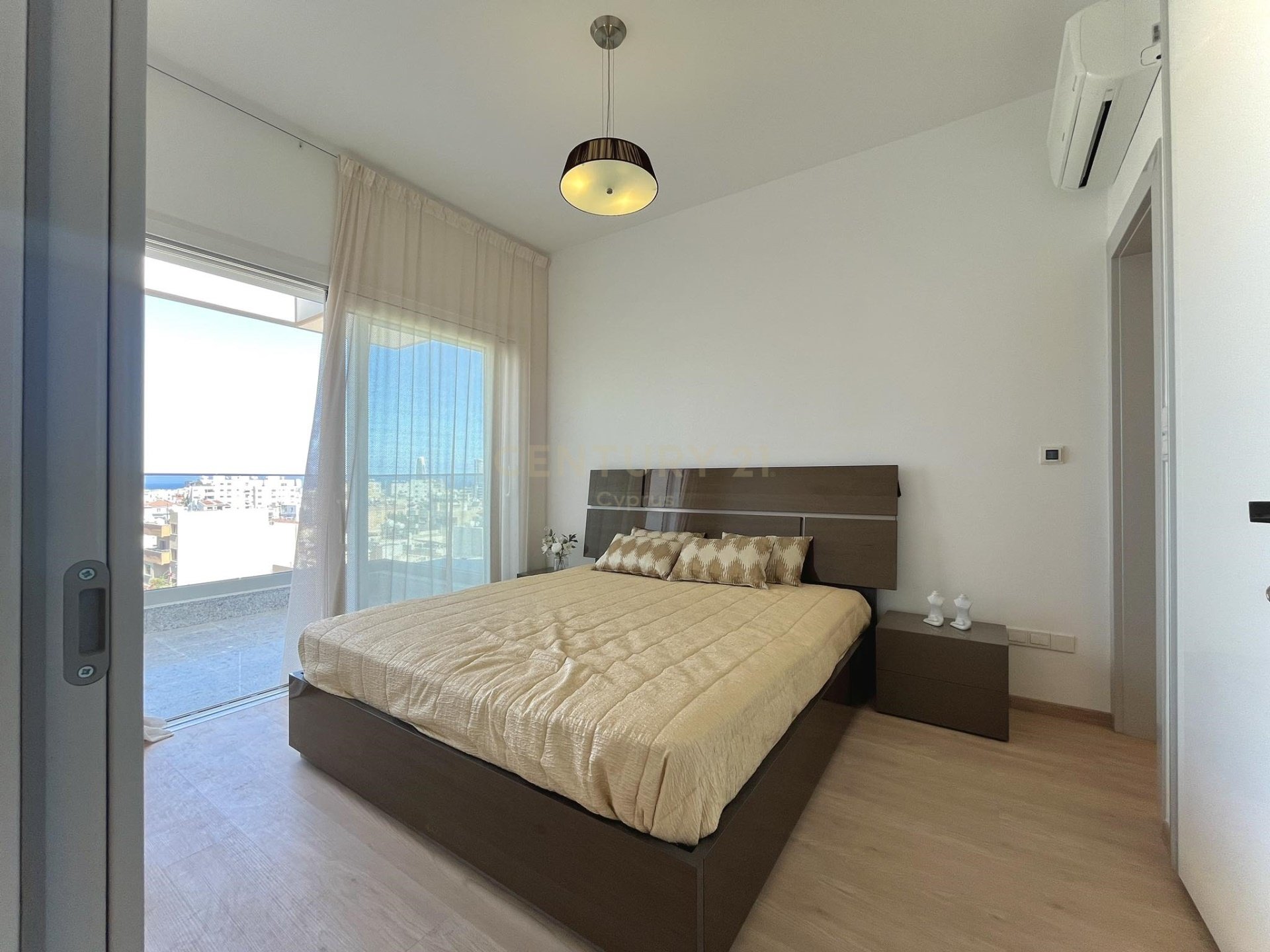 3 bedrooms Penthouse in Mesa Geitonia, Limassol, Cyprus No. 55775