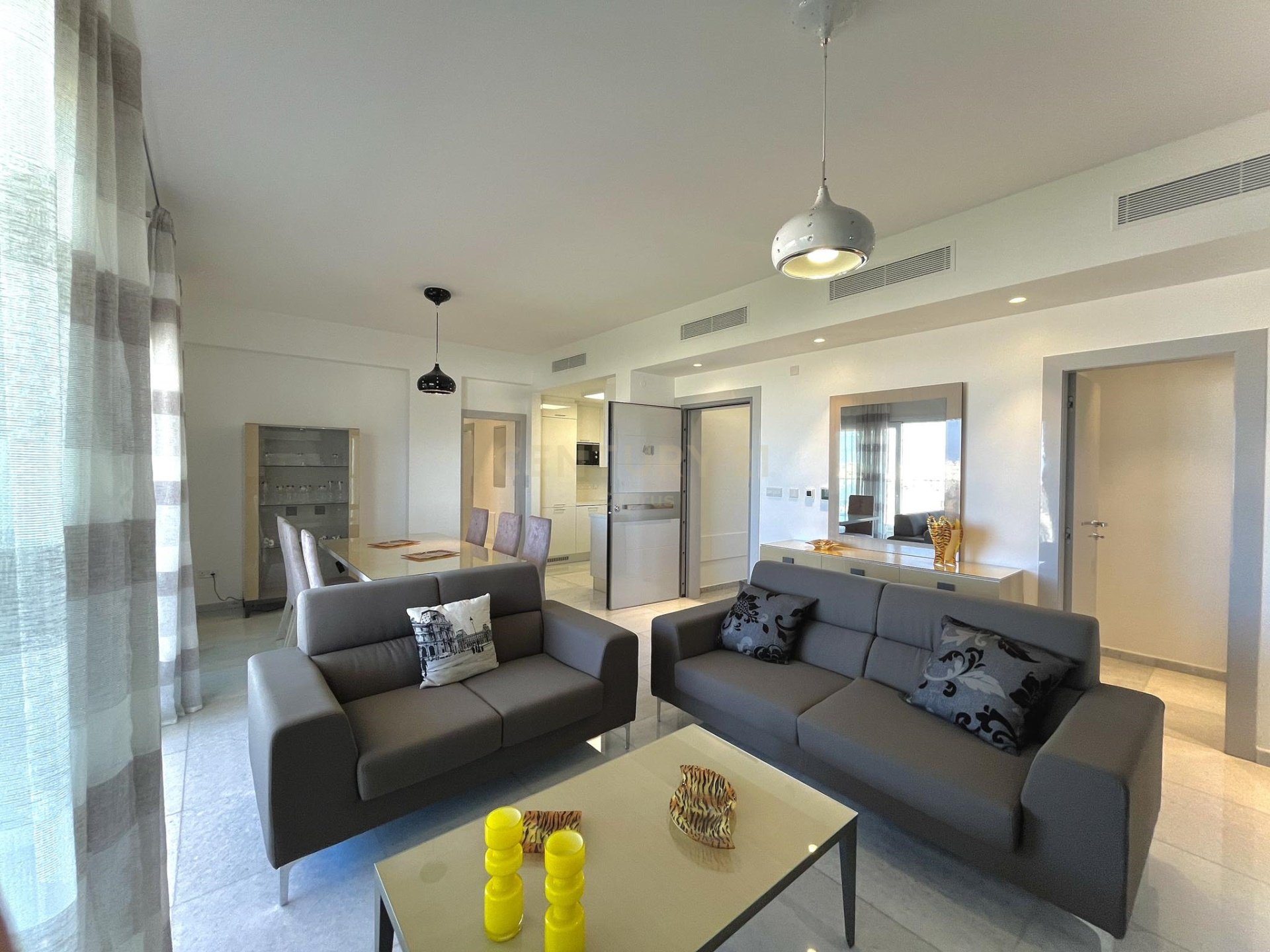 3 bedrooms Penthouse in Mesa Geitonia, Limassol, Cyprus No. 55775