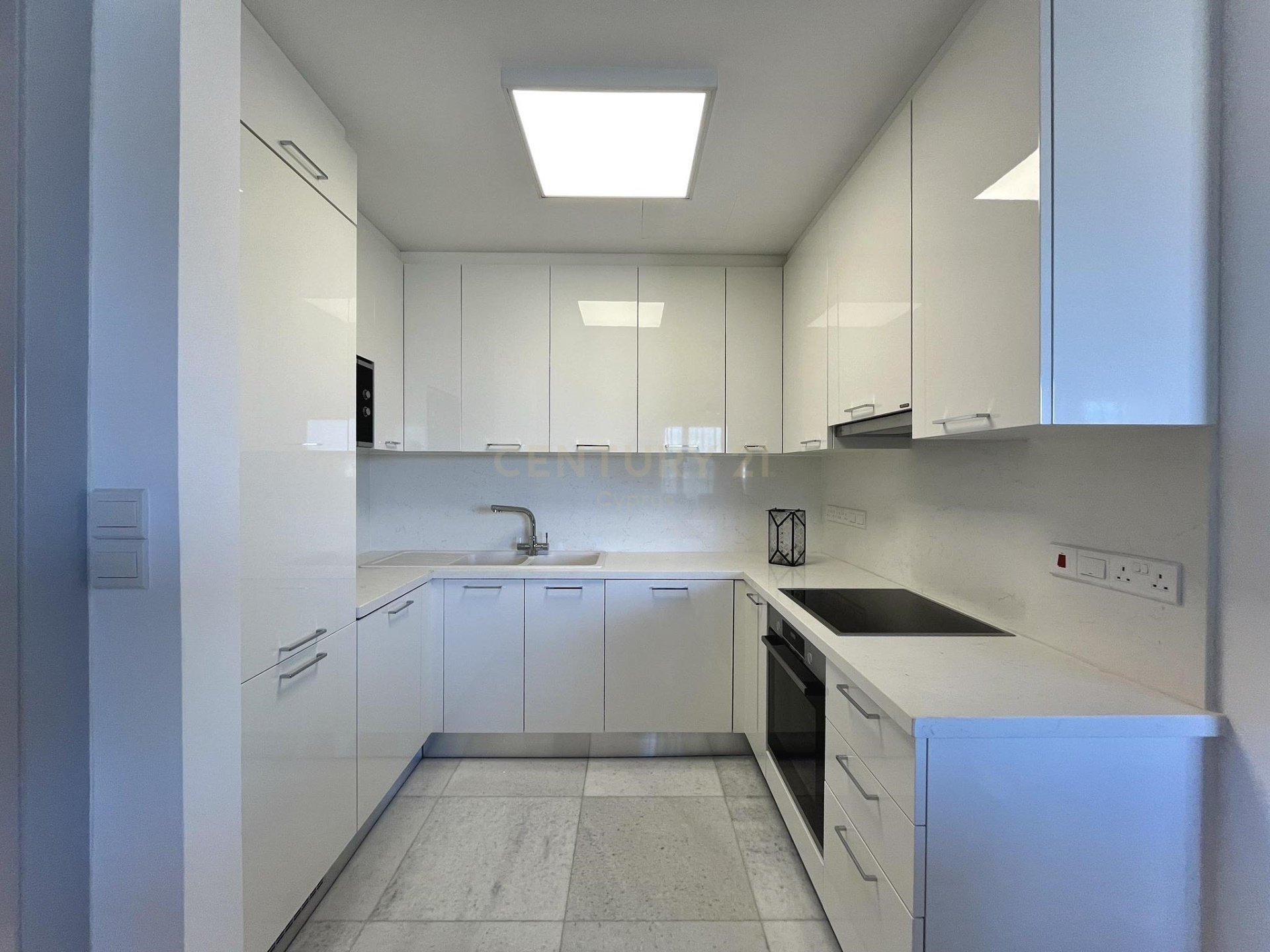 3 bedrooms Penthouse in Mesa Geitonia, Limassol, Cyprus No. 55775