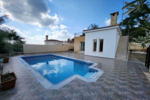 3 bedrooms Bungalow in Kato Kivides, Limassol, Cyprus No. 50268