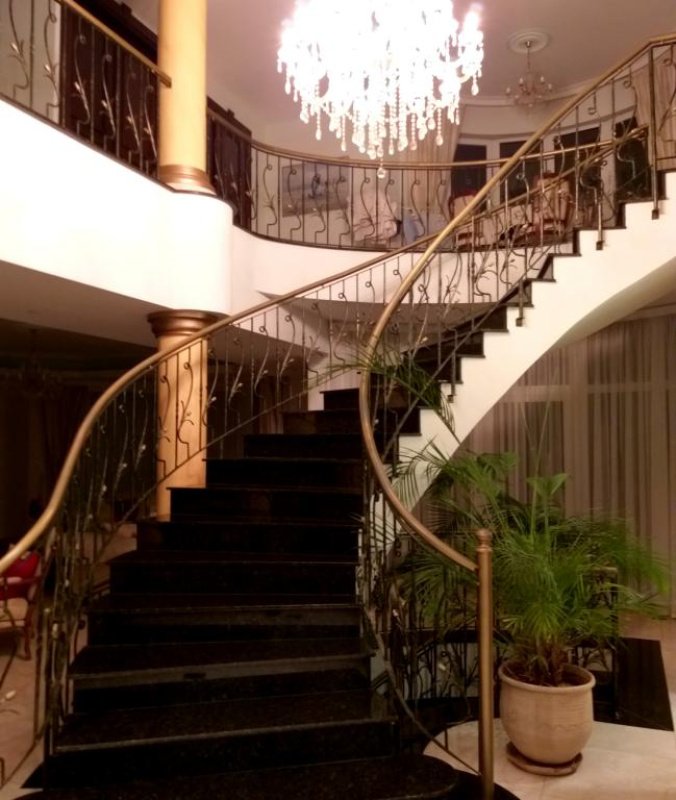 6 bedrooms Villa in Nicosia, Cyprus No. 38575