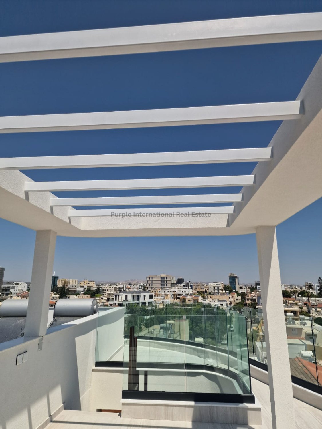 2 bedrooms Apartment in Larnaca, Larnaka, Cyprus No. 25036