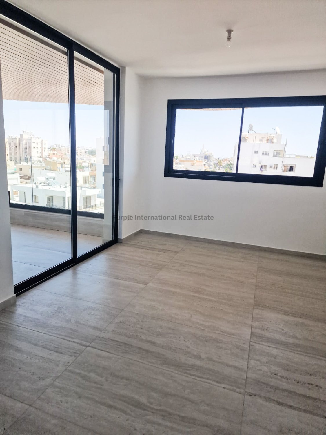 2 bedrooms Apartment in Larnaca, Larnaka, Cyprus No. 25036