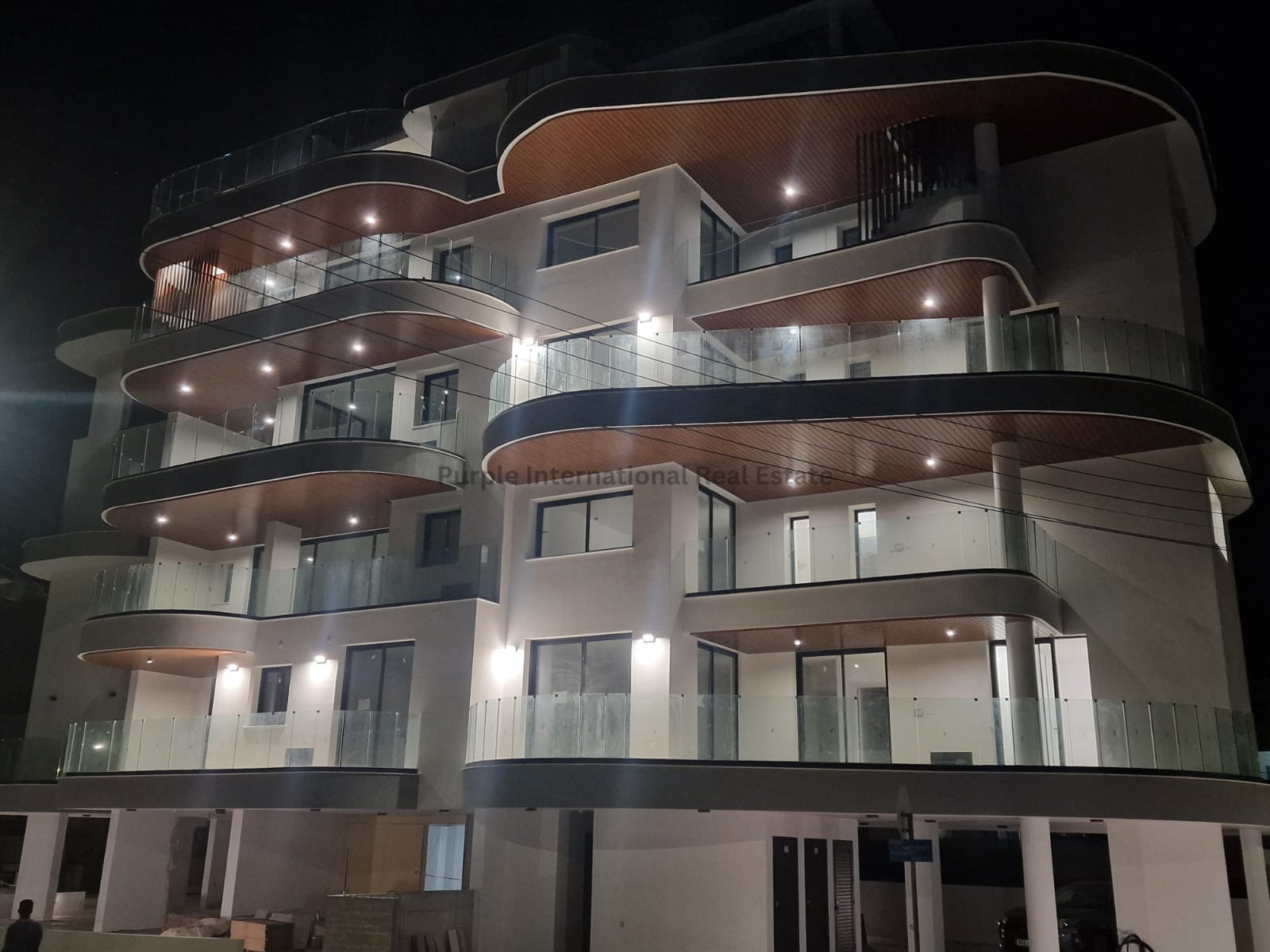 2 bedrooms Apartment in Larnaca, Larnaka, Cyprus No. 25036
