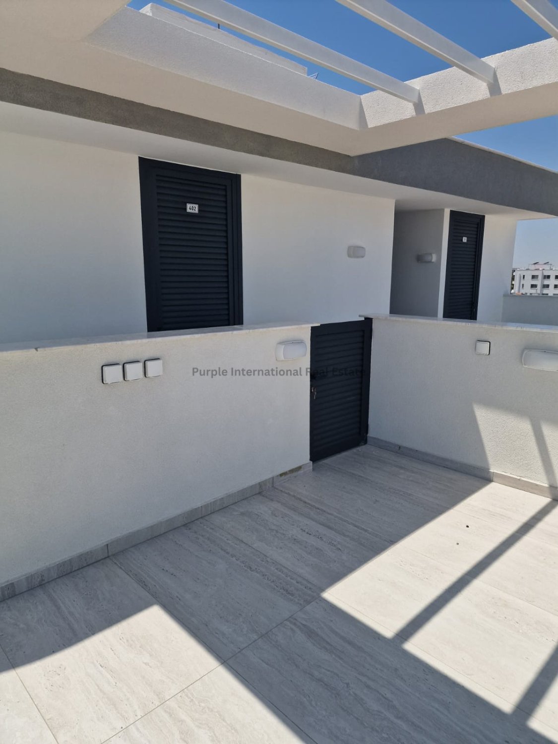 2 bedrooms Apartment in Larnaca, Larnaka, Cyprus No. 25036