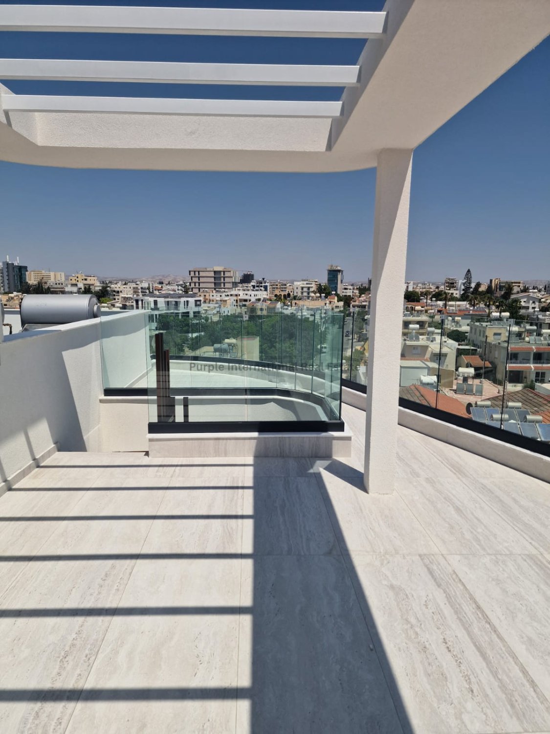 2 bedrooms Apartment in Larnaca, Larnaka, Cyprus No. 25036