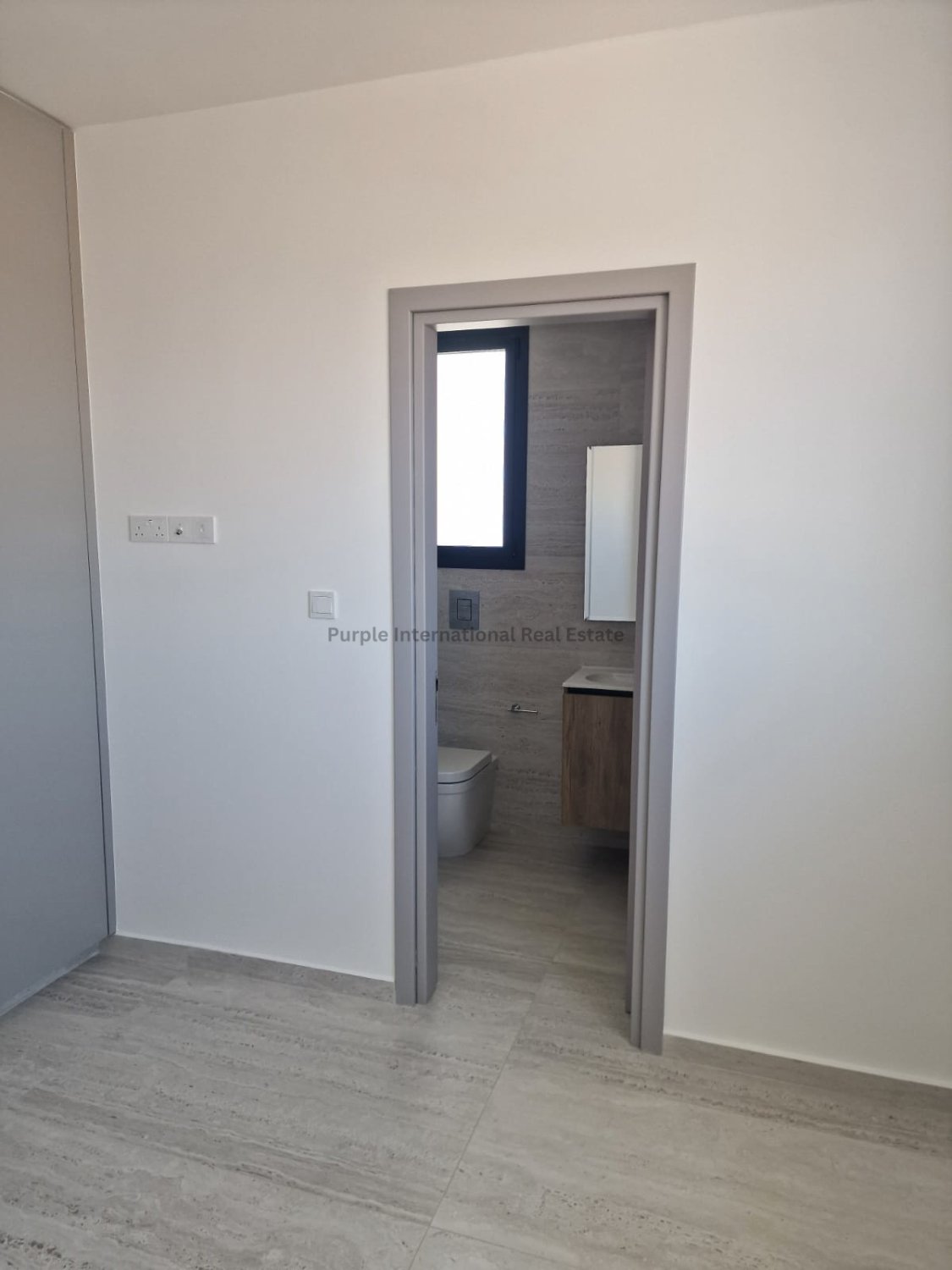 2 bedrooms Apartment in Larnaca, Larnaka, Cyprus No. 25036