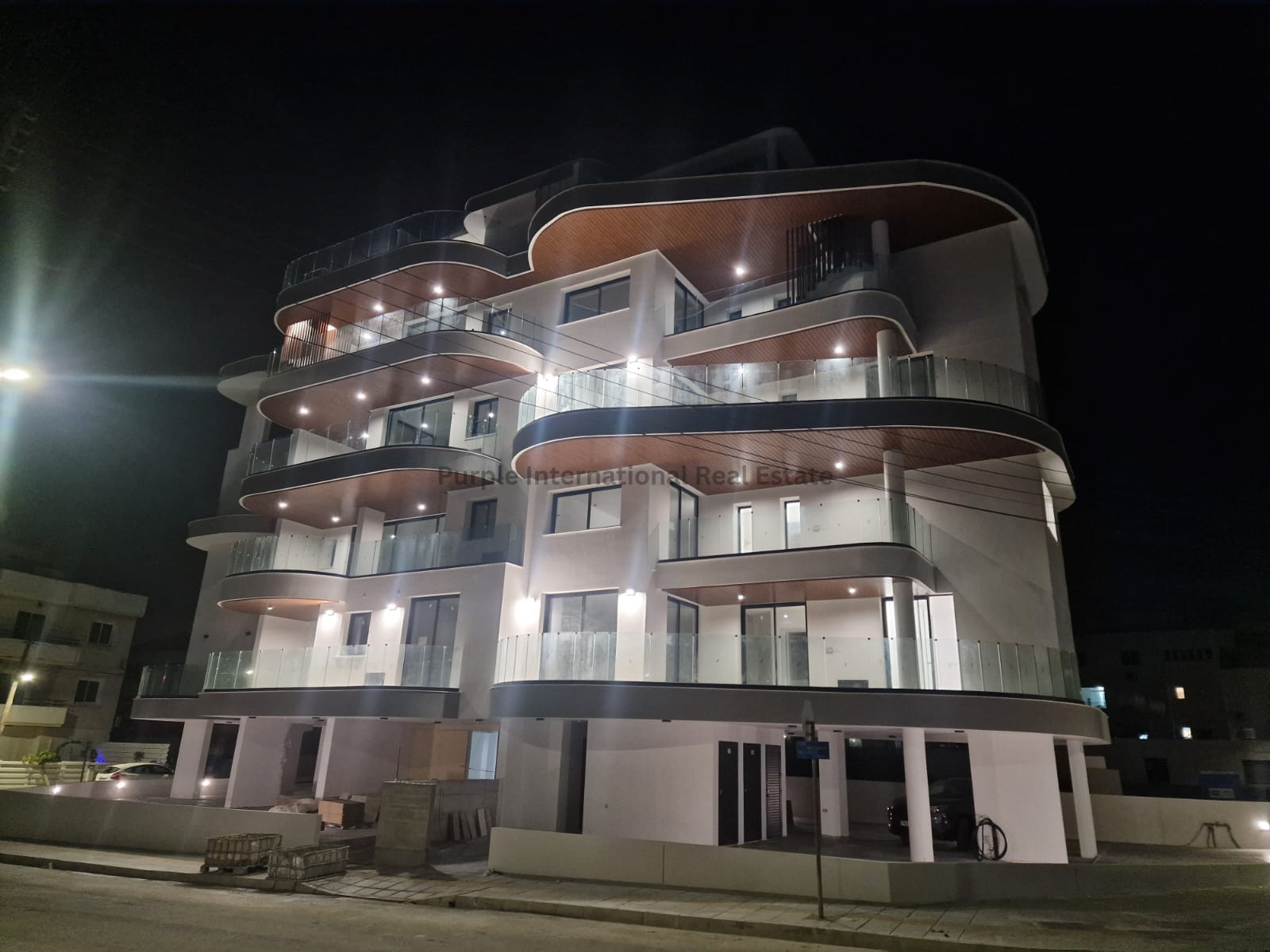 2 bedrooms Apartment in Larnaca, Larnaka, Cyprus No. 25036
