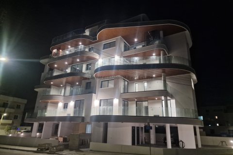 2 dormitorios Apartamento en Larnaca, Larnaka, Chipre No. 25036