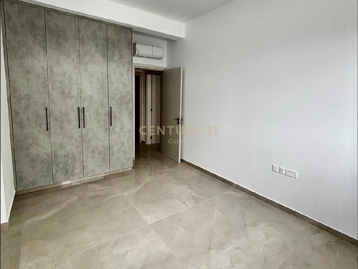 2 bedrooms Penthouse in Mesa Geitonia, Limassol, Cyprus No. 53666