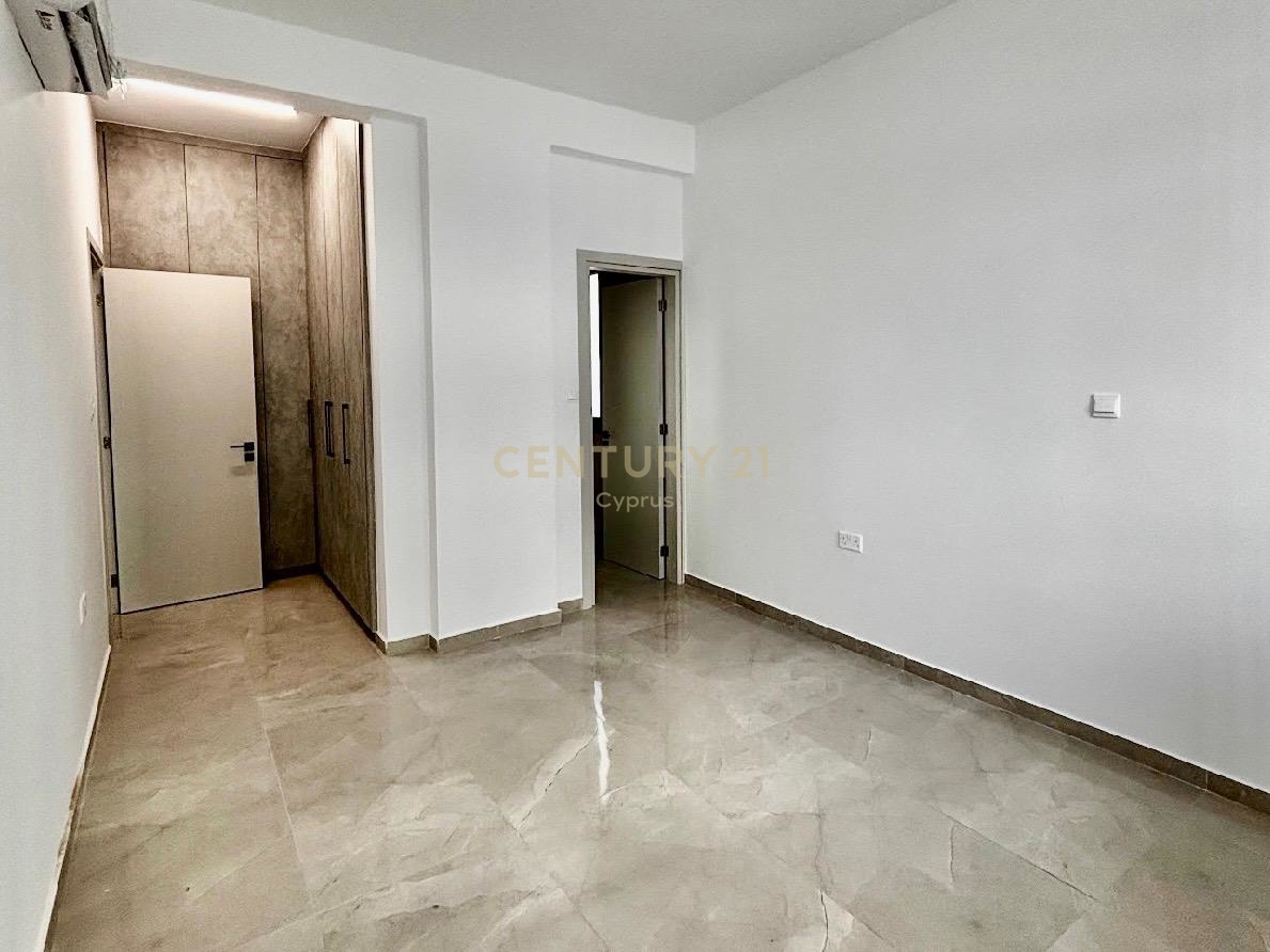 2 bedrooms Penthouse in Mesa Geitonia, Limassol, Cyprus No. 53666