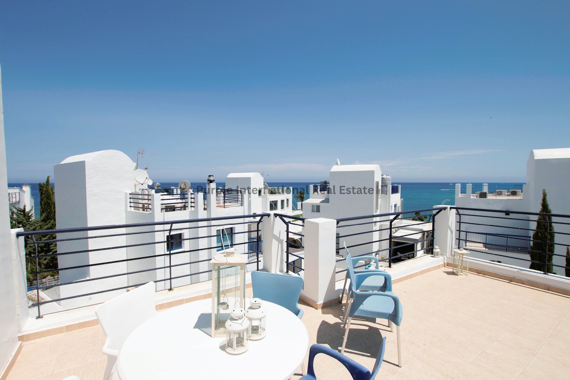 5 bedrooms Villa in Paralimni, Ammochostos, Cyprus No. 7610
