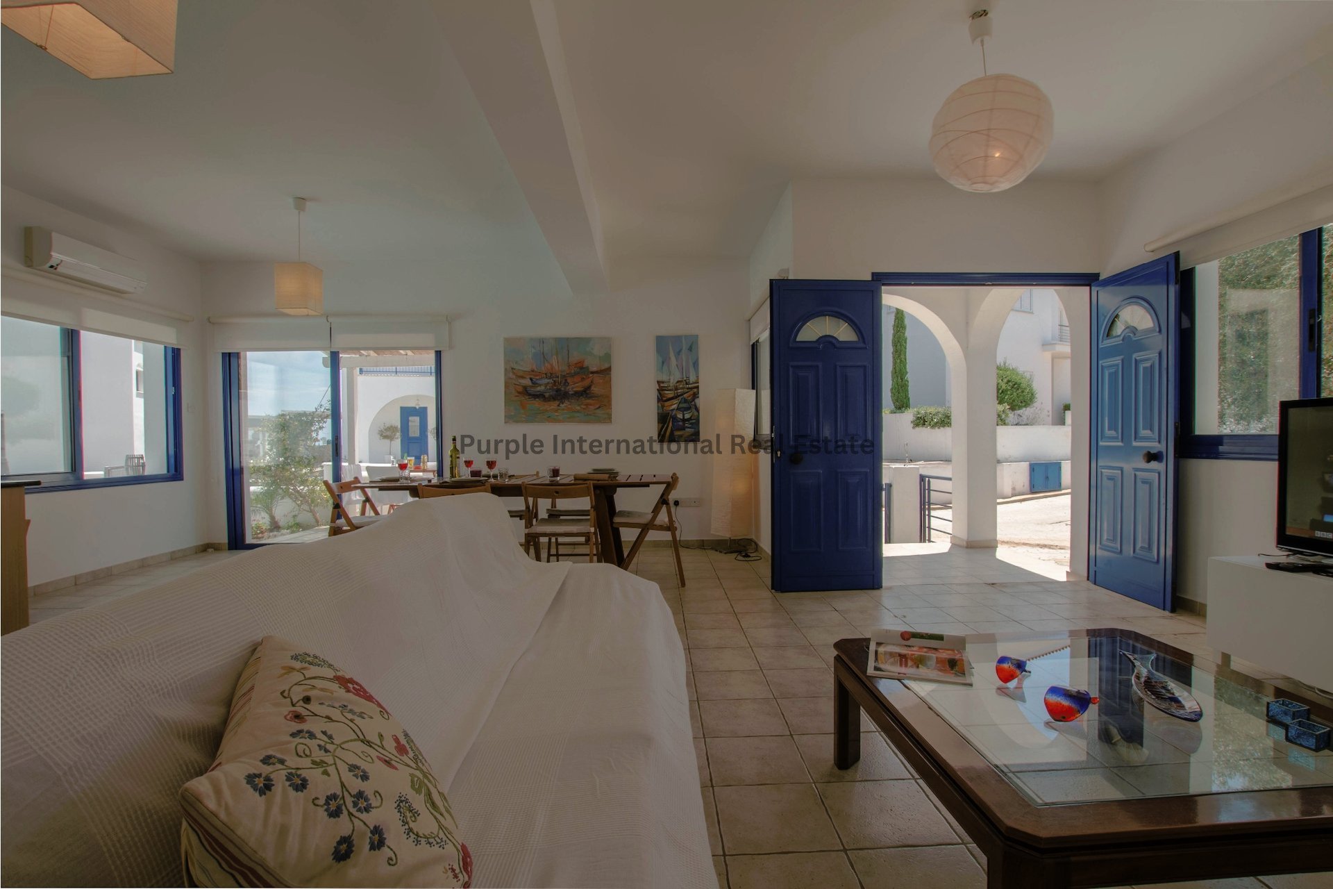 5 bedrooms Villa in Paralimni, Ammochostos, Cyprus No. 7610