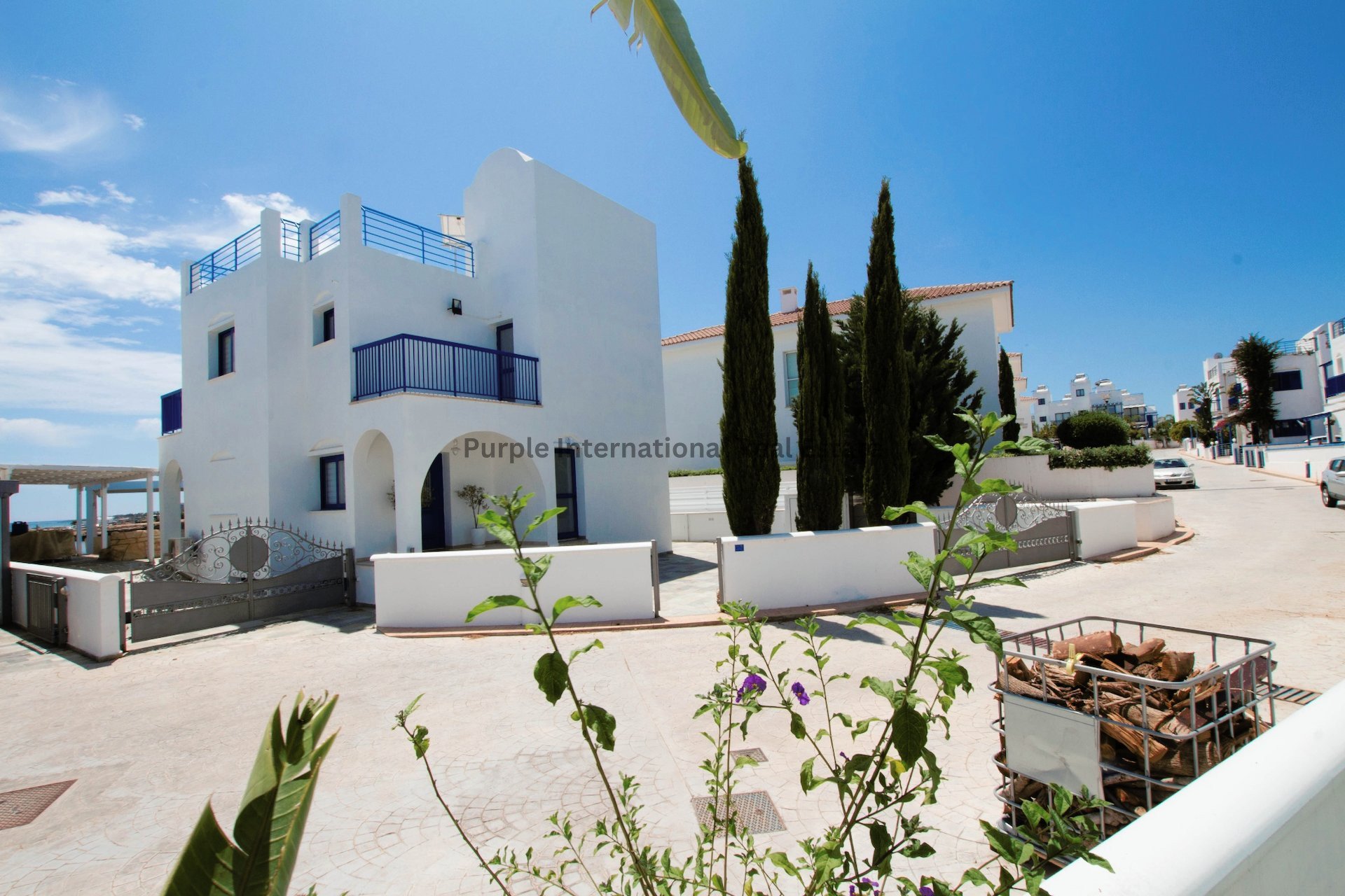 5 bedrooms Villa in Paralimni, Ammochostos, Cyprus No. 7610