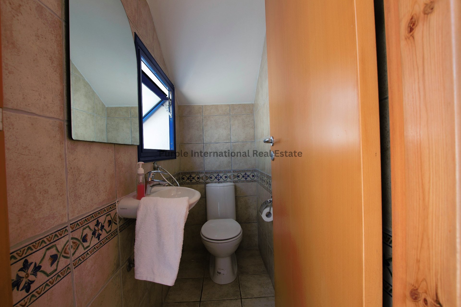5 bedrooms Villa in Paralimni, Ammochostos, Cyprus No. 7610