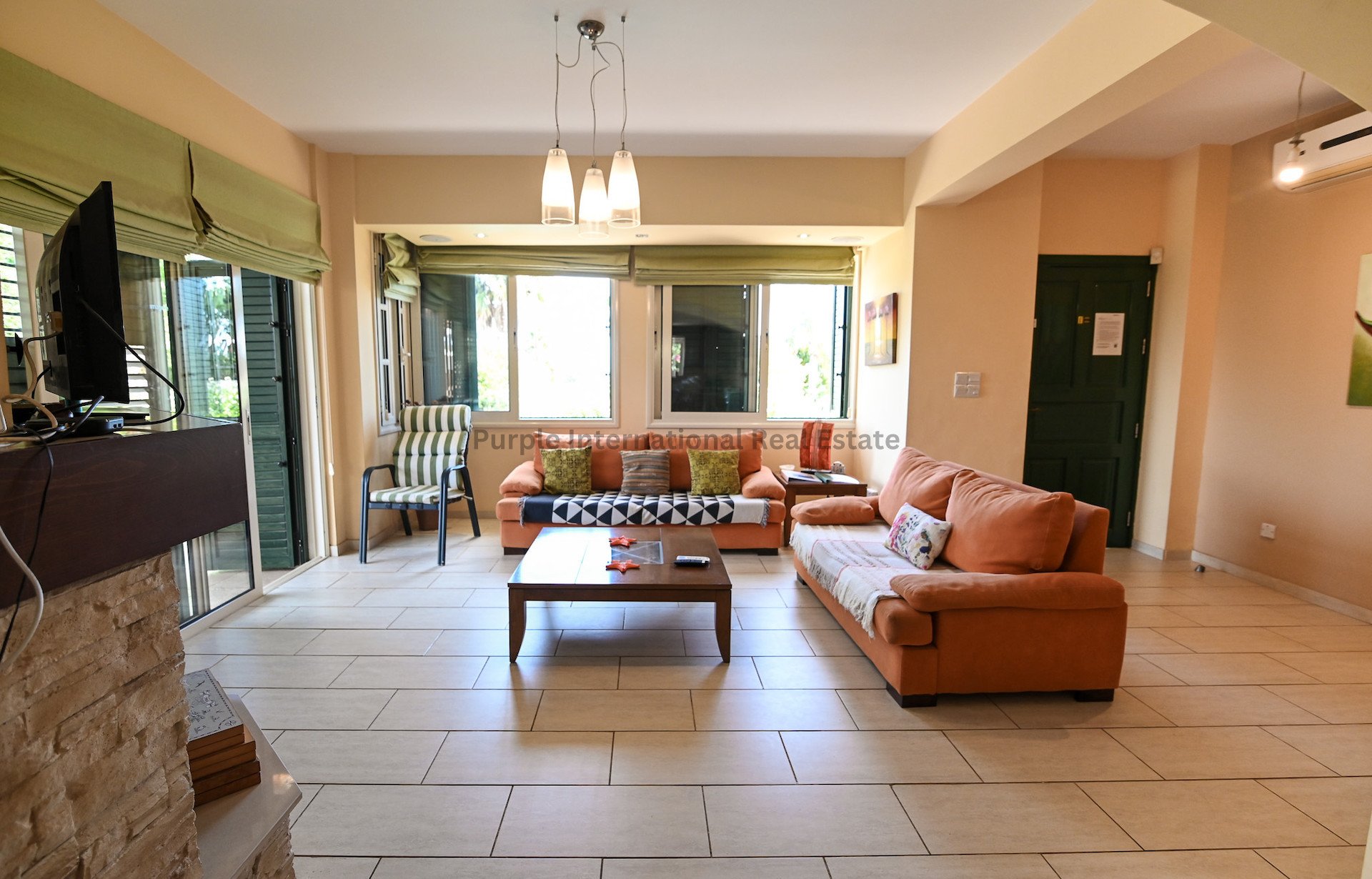 5 bedrooms Villa in Paralimni, Ammochostos, Cyprus No. 39209