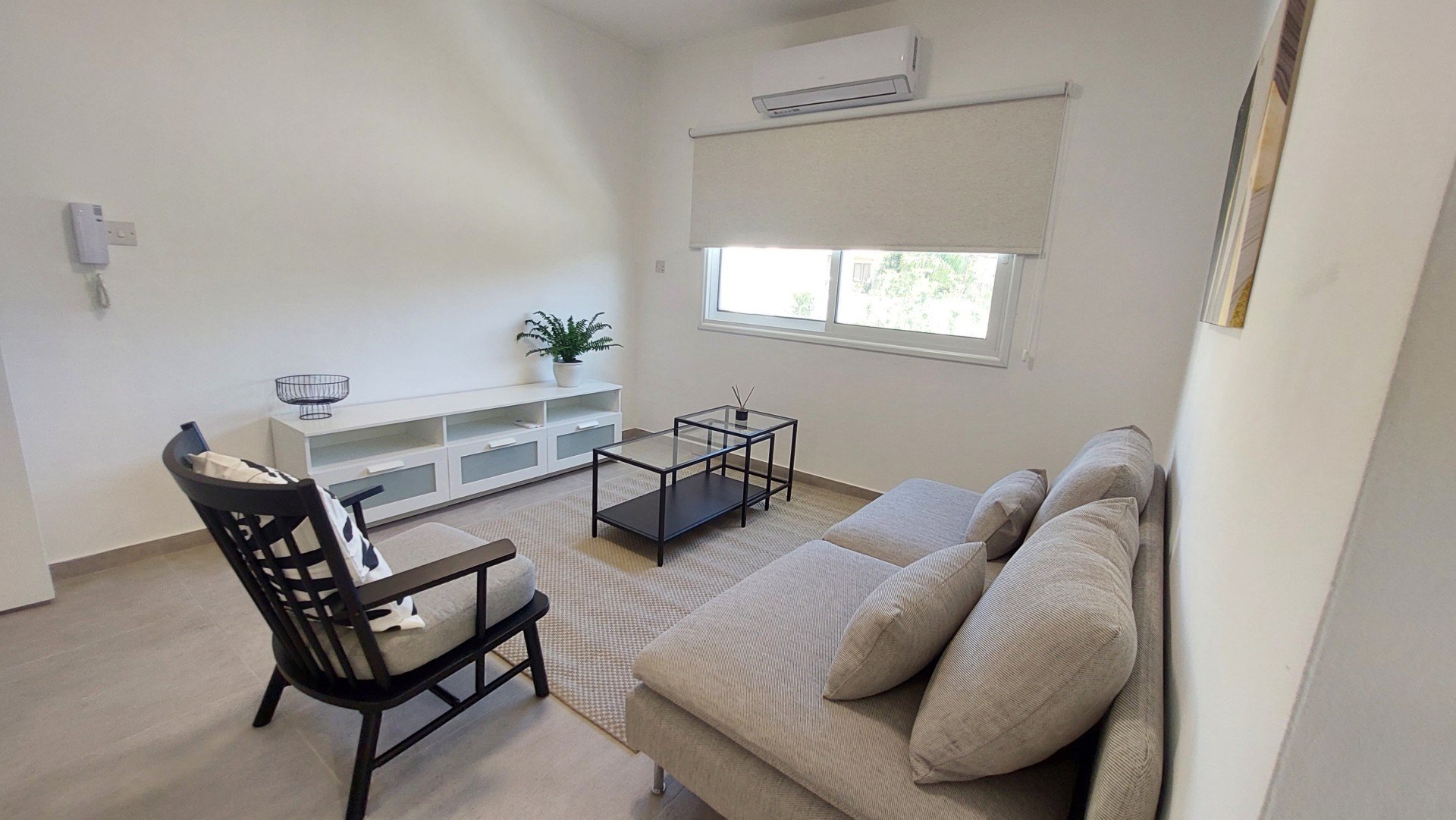 284m2 Commercial property in Kato Paphos, Paphos, Cyprus No. 47766