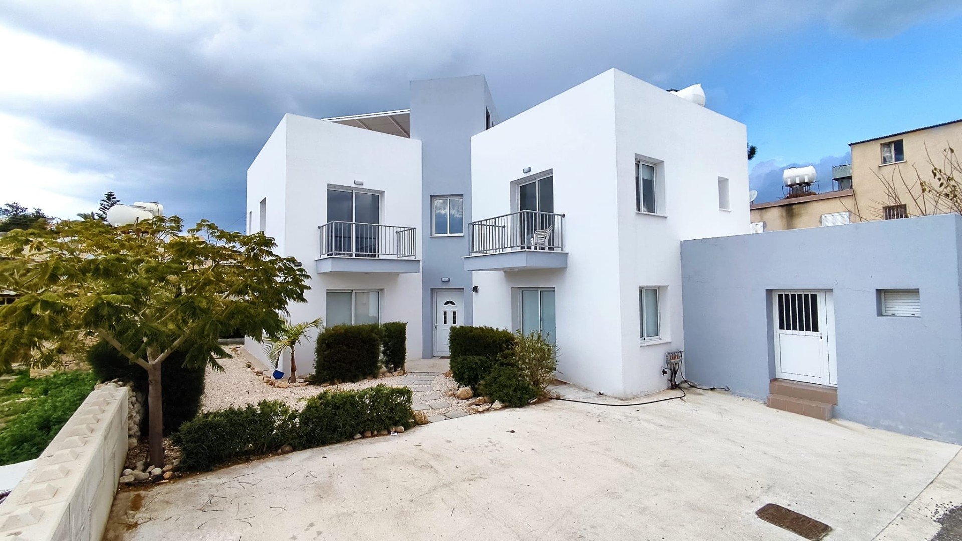 456m2 Local comercial en Geroskípou, Paphos, Chipre No. 47768