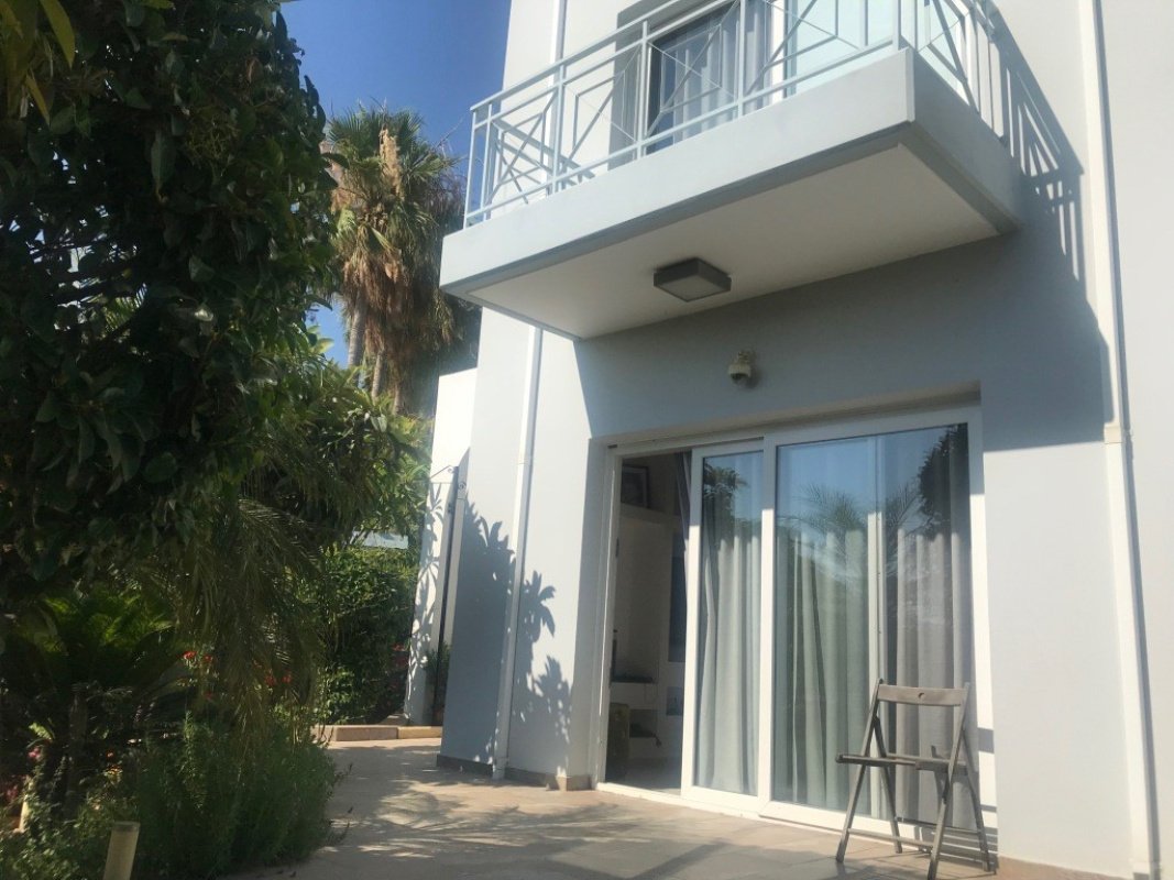 4 bedrooms Villa in Limassol, Cyprus No. 38484
